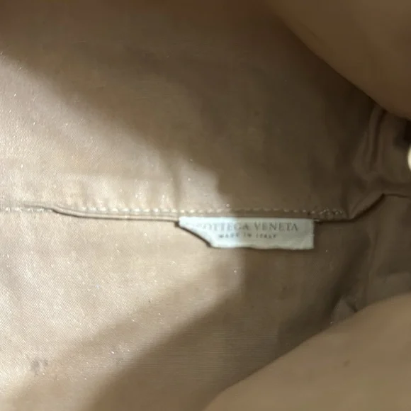 Bottega Veneta pouch conversion Authentic - Picture 6 of 8